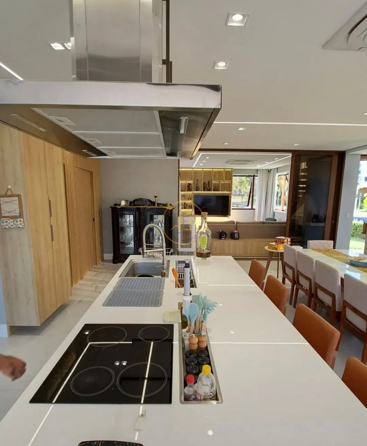 Casa, 4 quartos, 330 m² - Foto 2