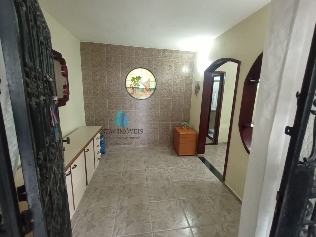 Casa à venda com 2 quartos, 250m² - Foto 5