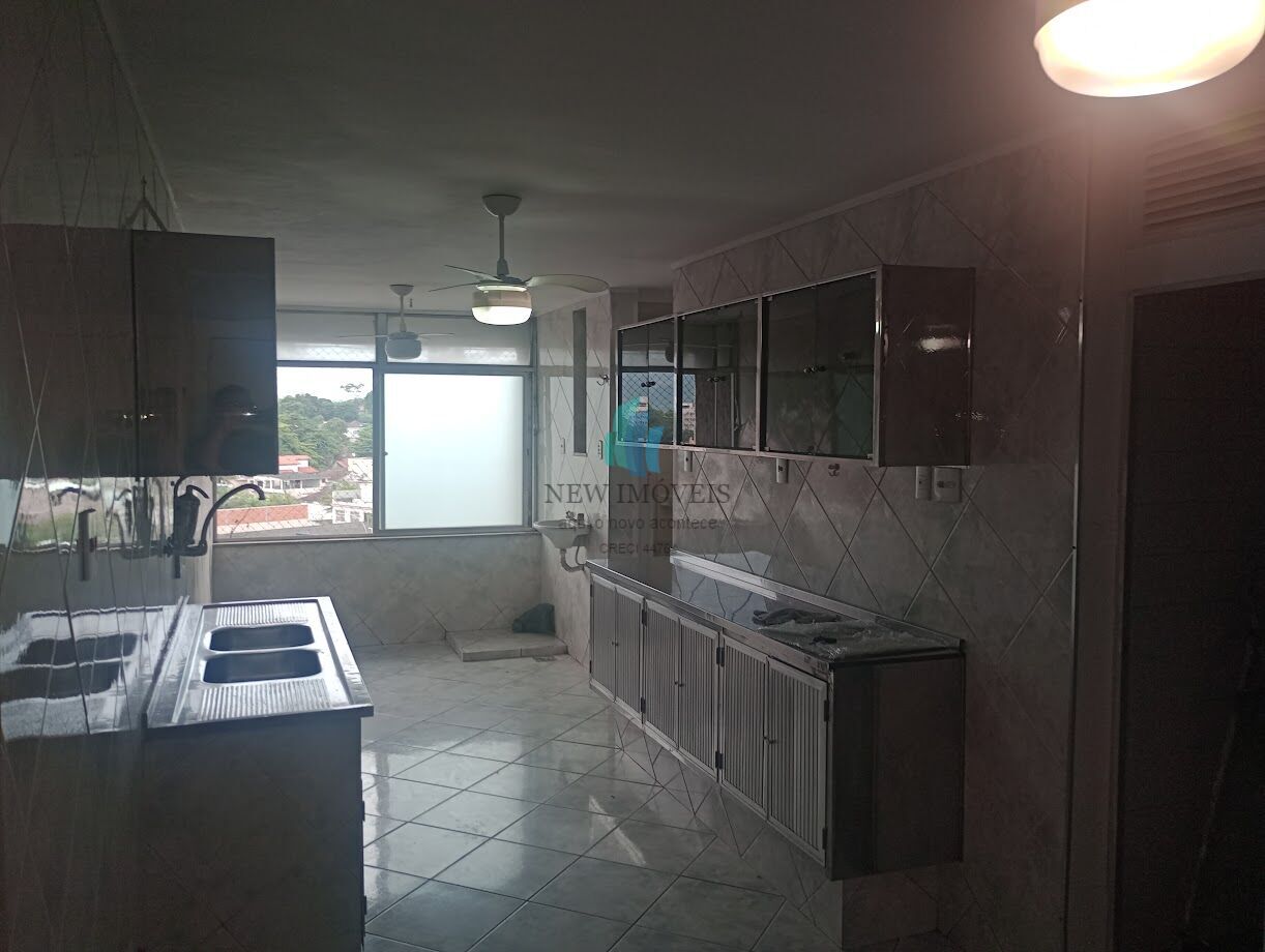 Apartamento à venda com 2 quartos, 150m² - Foto 11