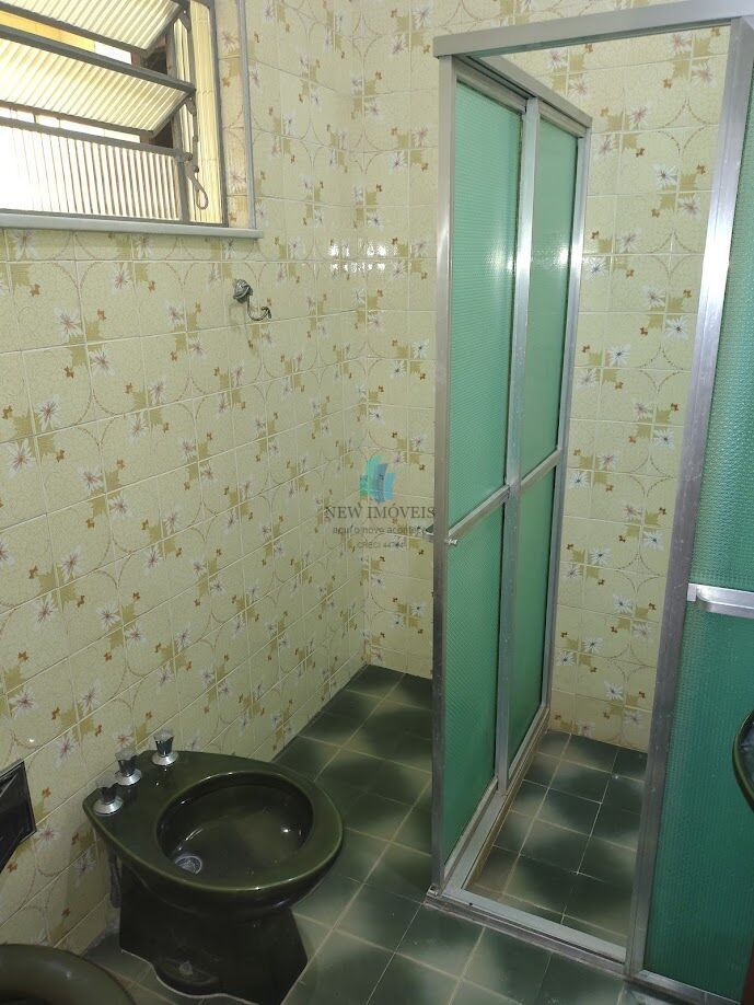 Casa para alugar com 4 quartos, 400m² - Foto 10