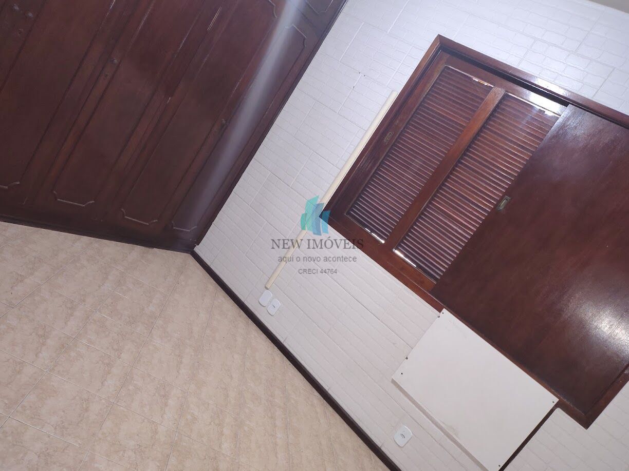 Casa para alugar com 4 quartos, 400m² - Foto 27