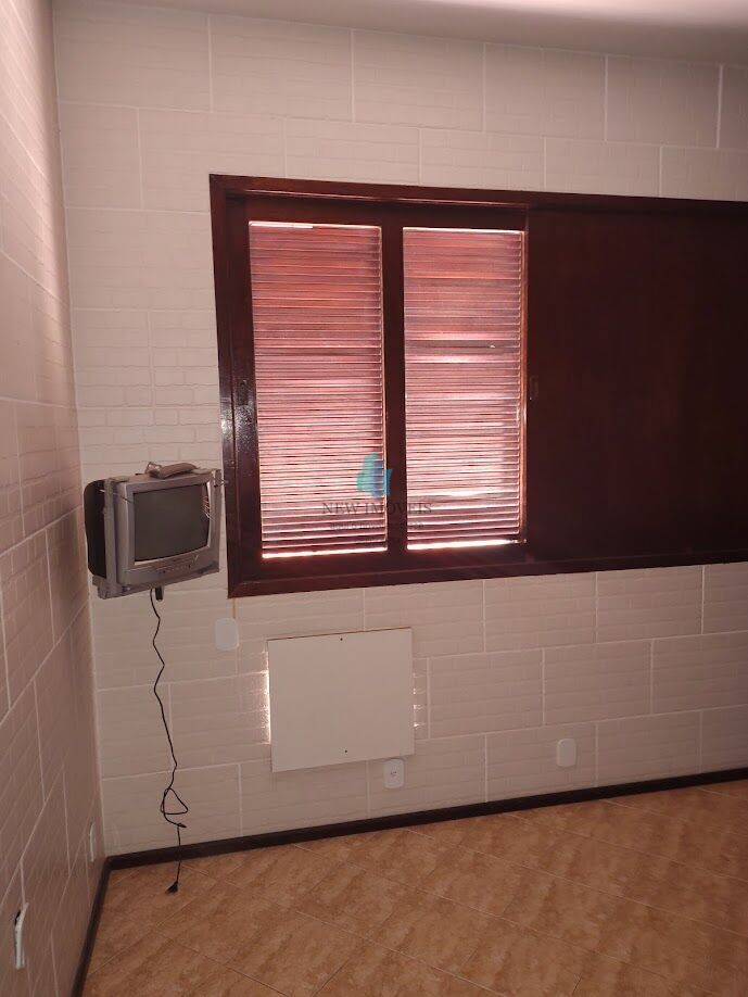 Casa para alugar com 4 quartos, 400m² - Foto 38