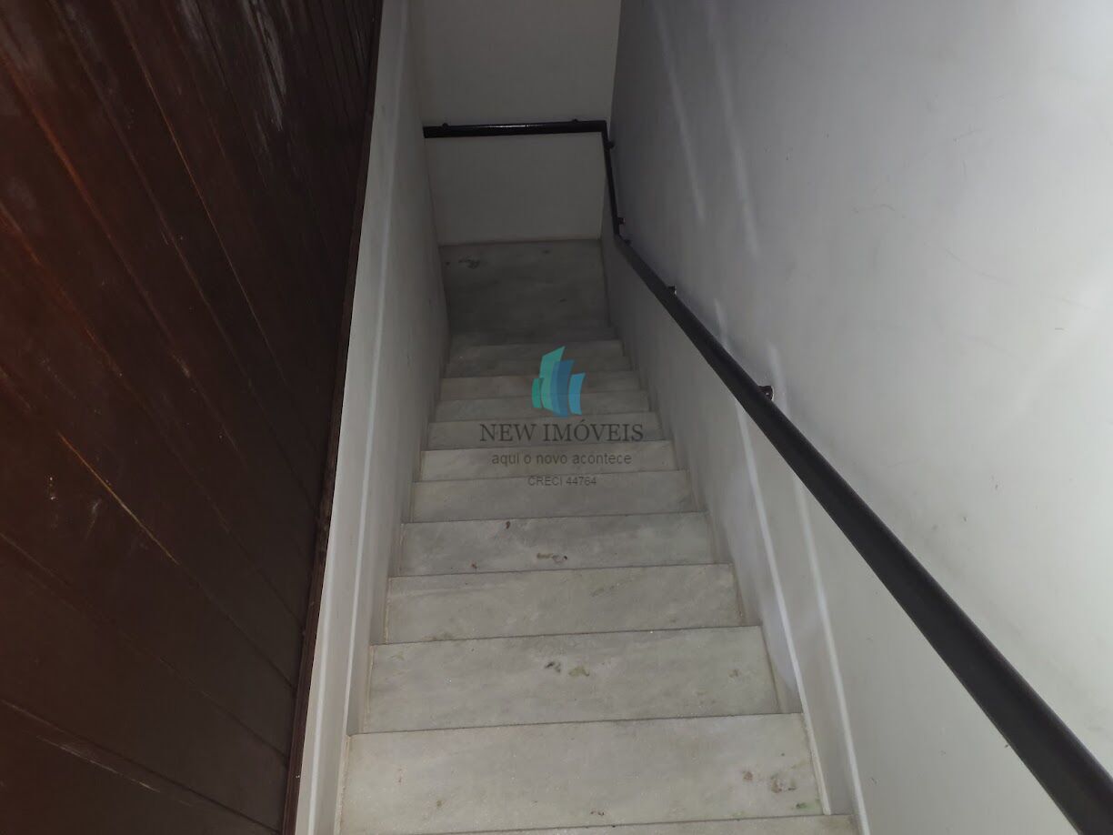 Casa para alugar com 4 quartos, 400m² - Foto 42