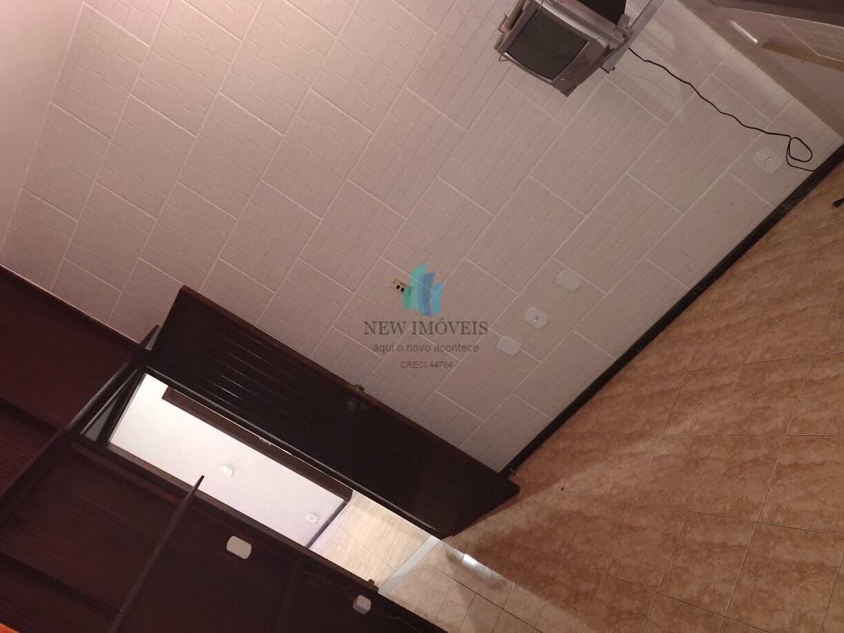 Casa para alugar com 4 quartos, 400m² - Foto 41