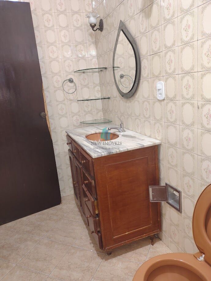 Casa para alugar com 4 quartos, 400m² - Foto 31