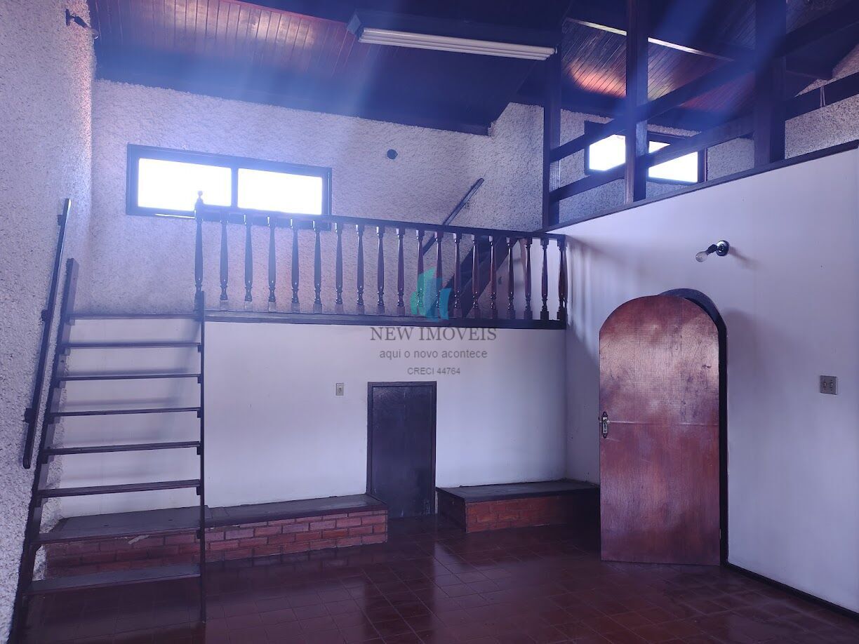 Casa para alugar com 4 quartos, 400m² - Foto 45
