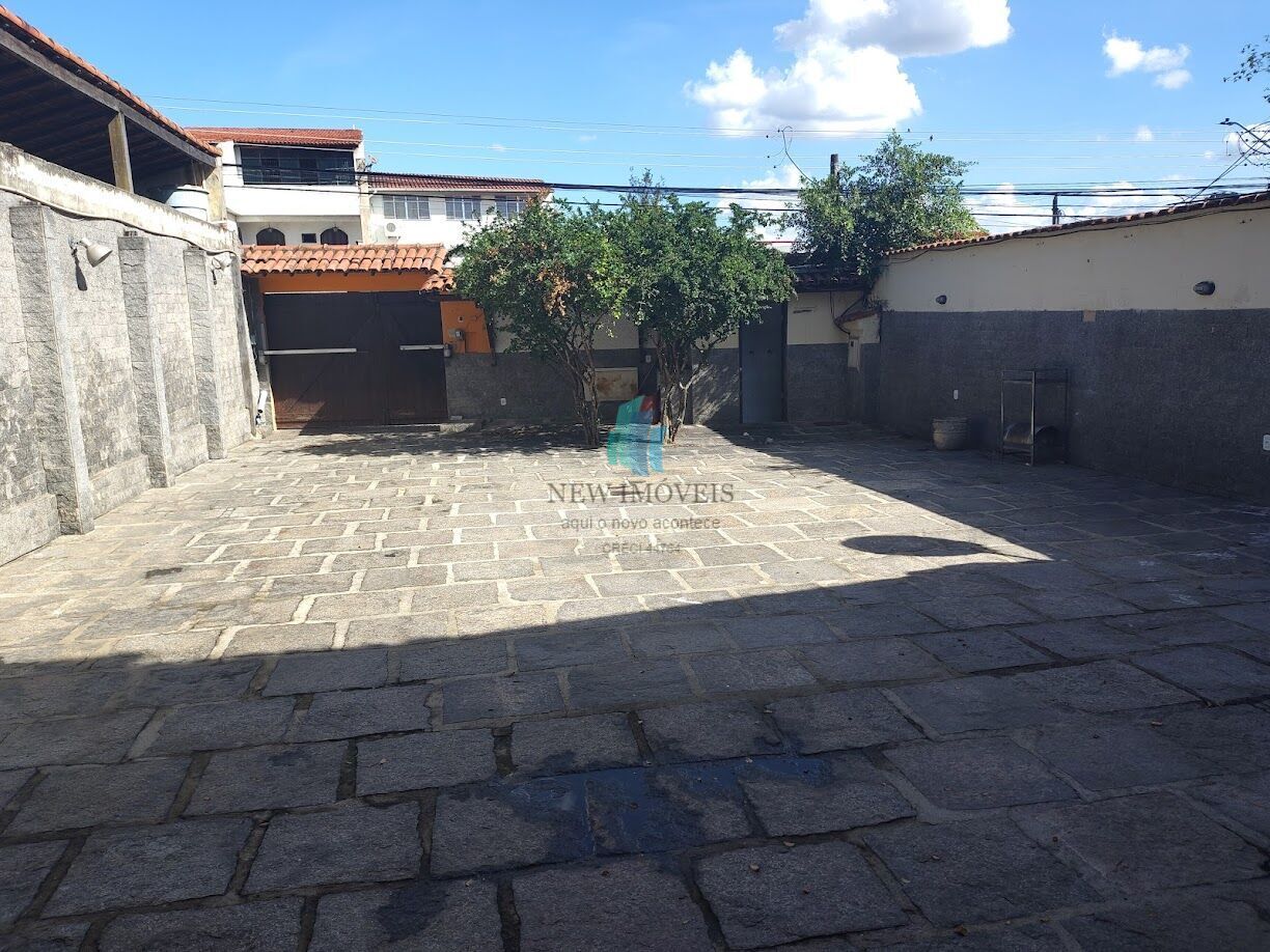 Casa para alugar com 4 quartos, 400m² - Foto 3