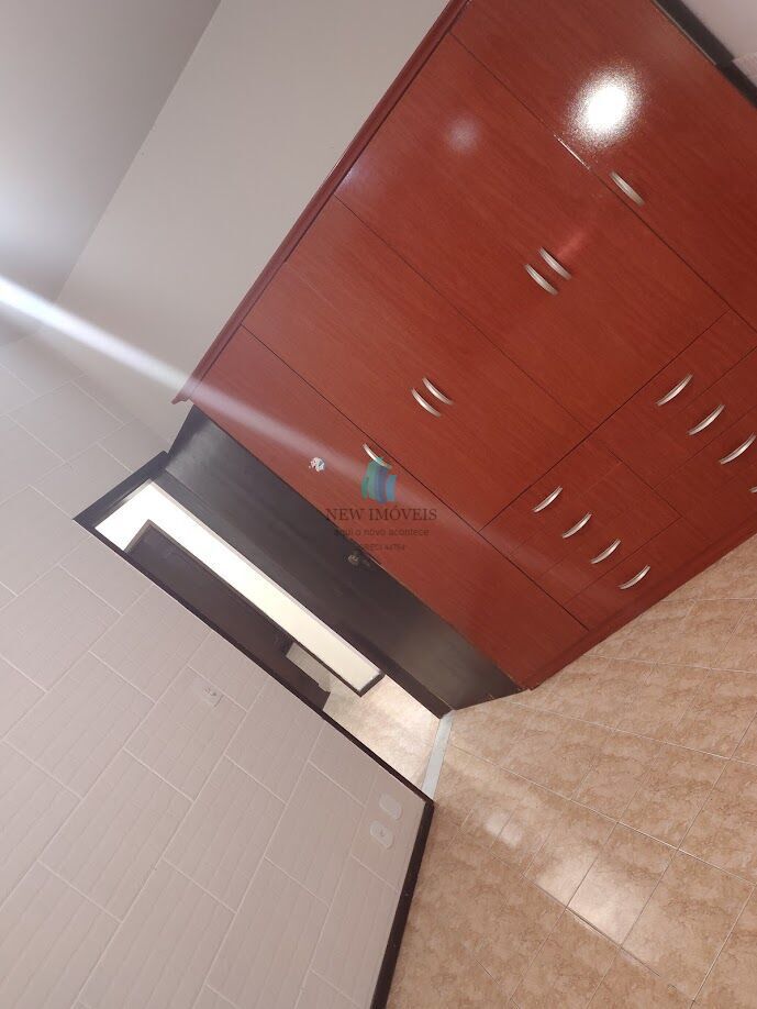 Casa para alugar com 4 quartos, 400m² - Foto 21