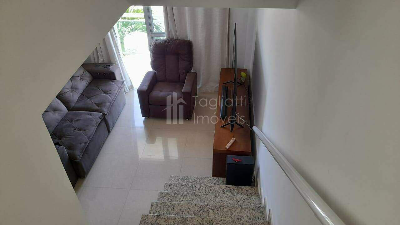 Casa à venda com 2 quartos, 90m² - Foto 4