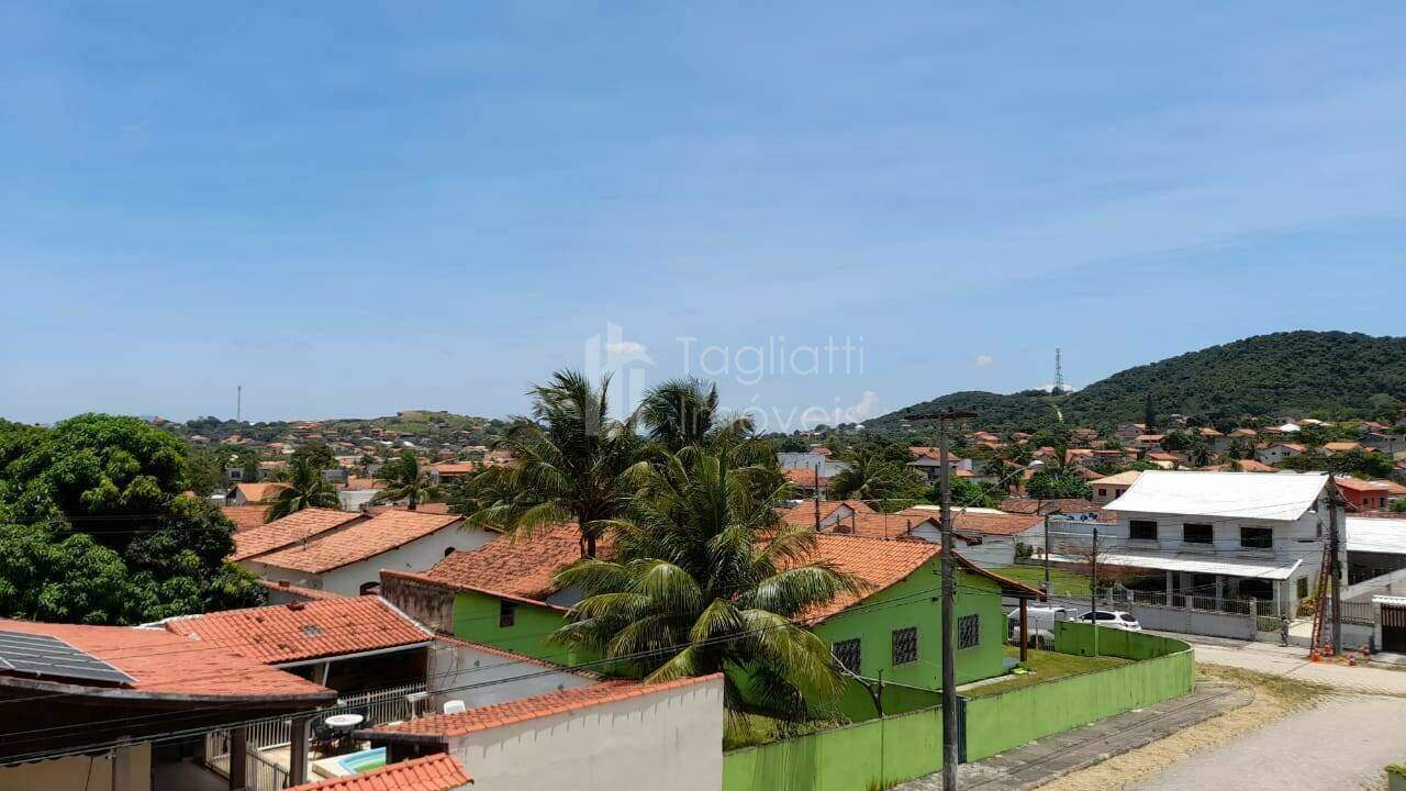 Casa à venda com 2 quartos, 90m² - Foto 18