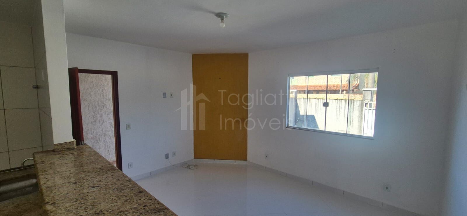 Casa para alugar com 2 quartos, 100m² - Foto 4