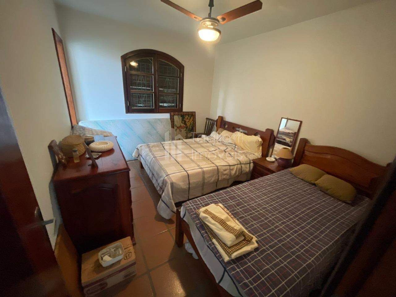 Casa de Condomínio à venda com 6 quartos, 600m² - Foto 25