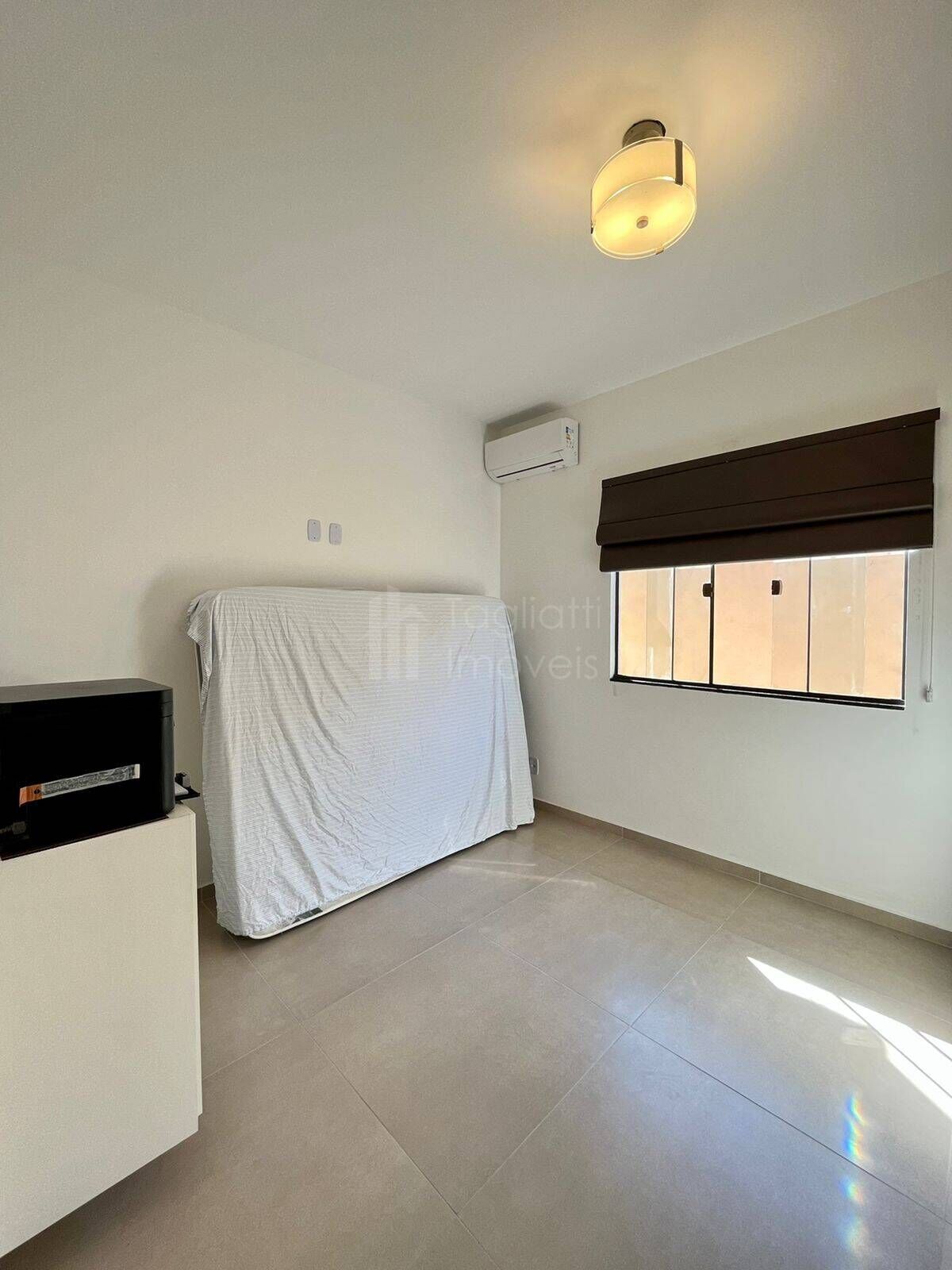 Casa de Condomínio à venda com 3 quartos, 360m² - Foto 17