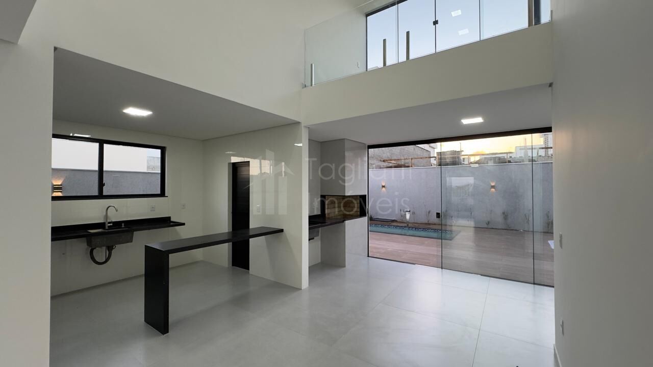 Casa, 3 quartos, 200 m² - Foto 13