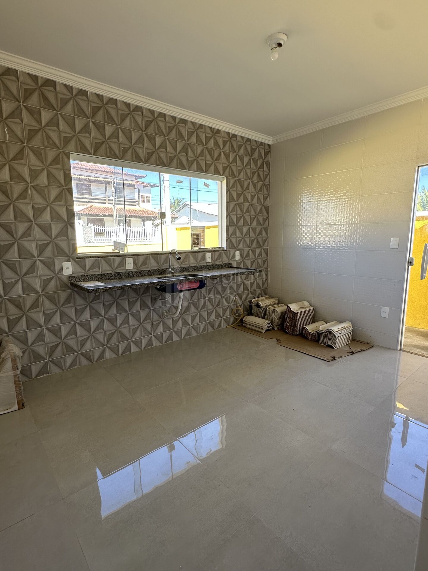 Casa à venda com 3 quartos, 80m² - Foto 8