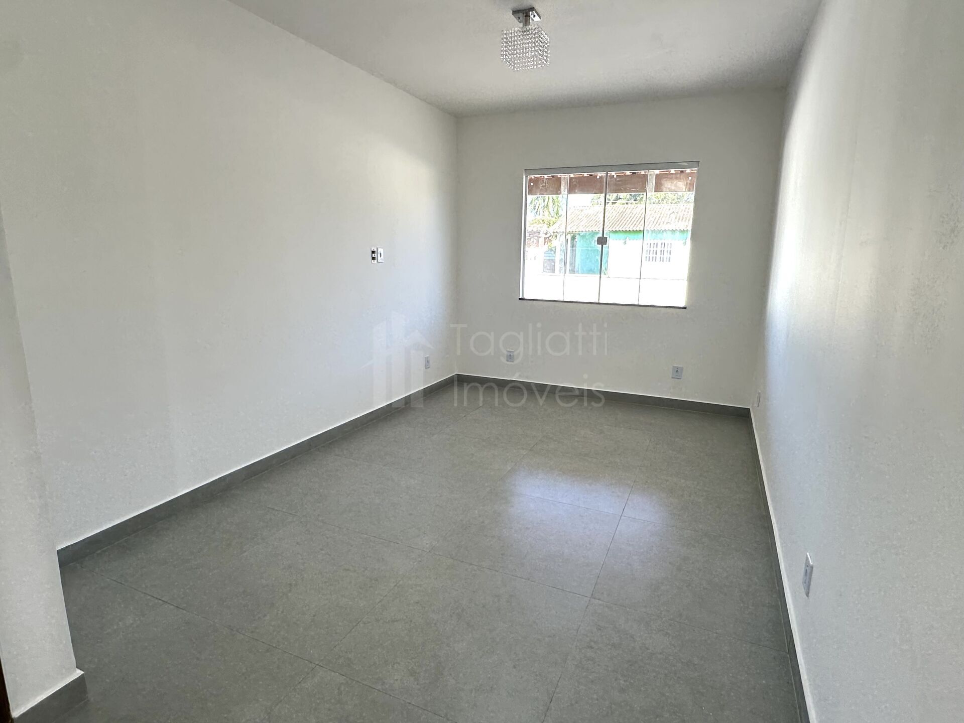 Casa à venda com 2 quartos, 83m² - Foto 9