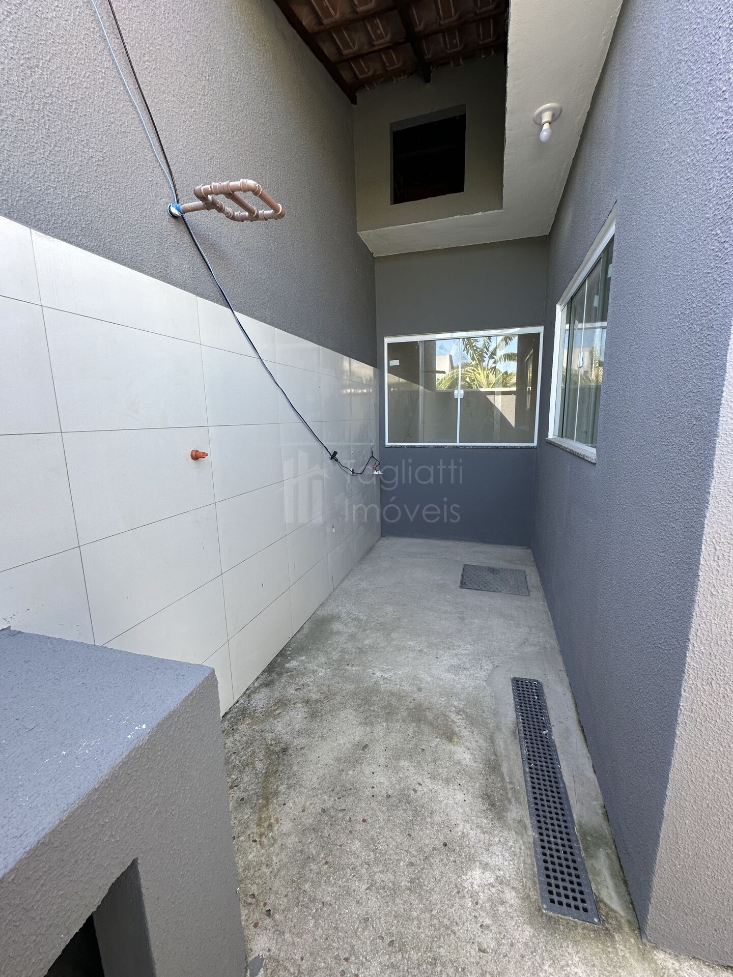 Casa à venda com 3 quartos, 81m² - Foto 13