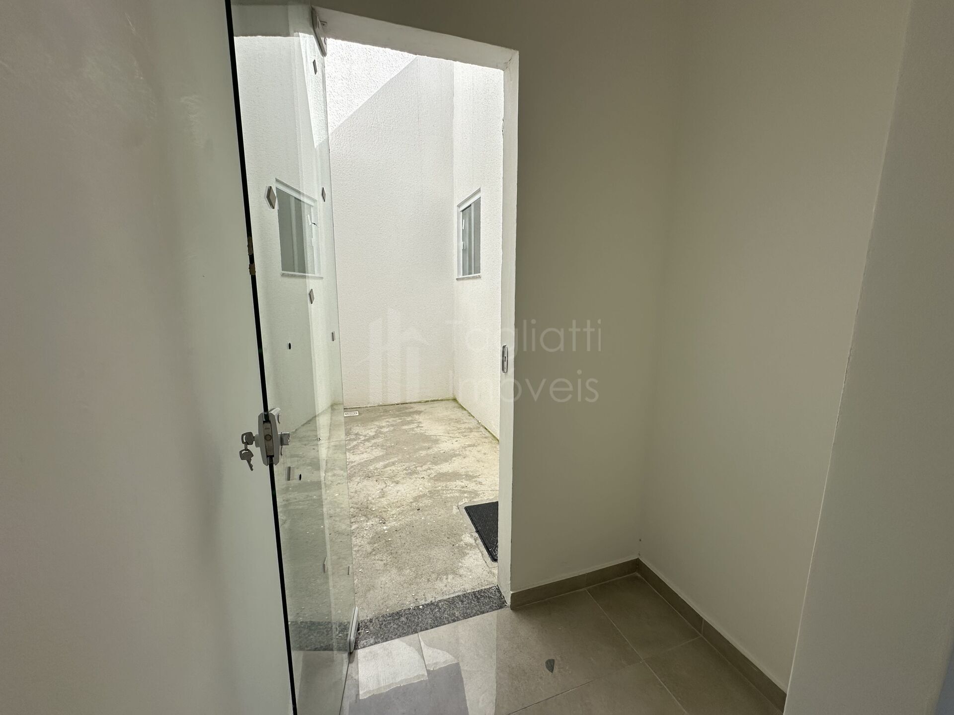 Casa à venda com 3 quartos, 81m² - Foto 6
