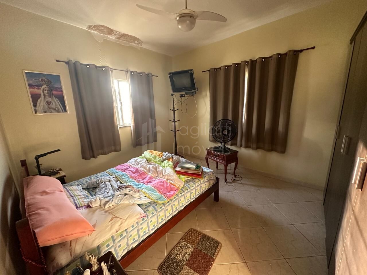 Casa à venda com 2 quartos, 1360m² - Foto 10