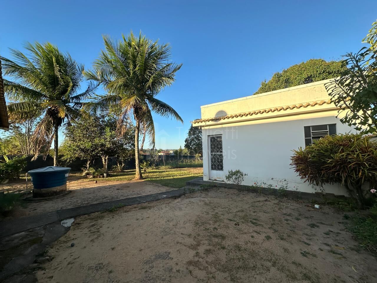 Casa à venda com 2 quartos, 1360m² - Foto 15