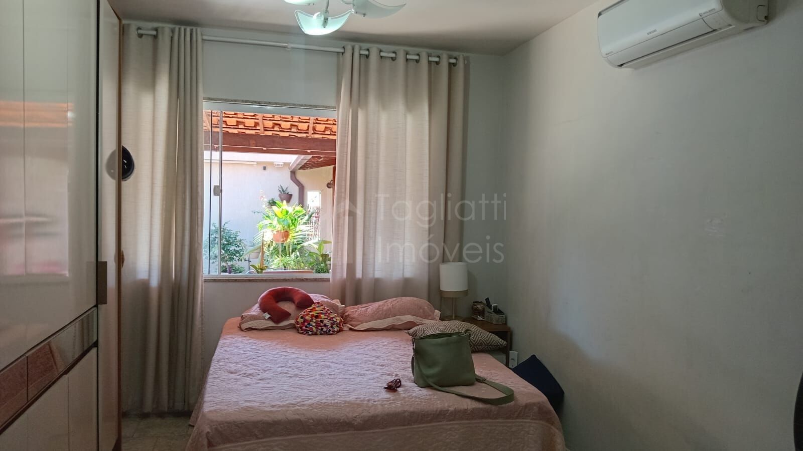Casa à venda com 3 quartos, 243m² - Foto 28