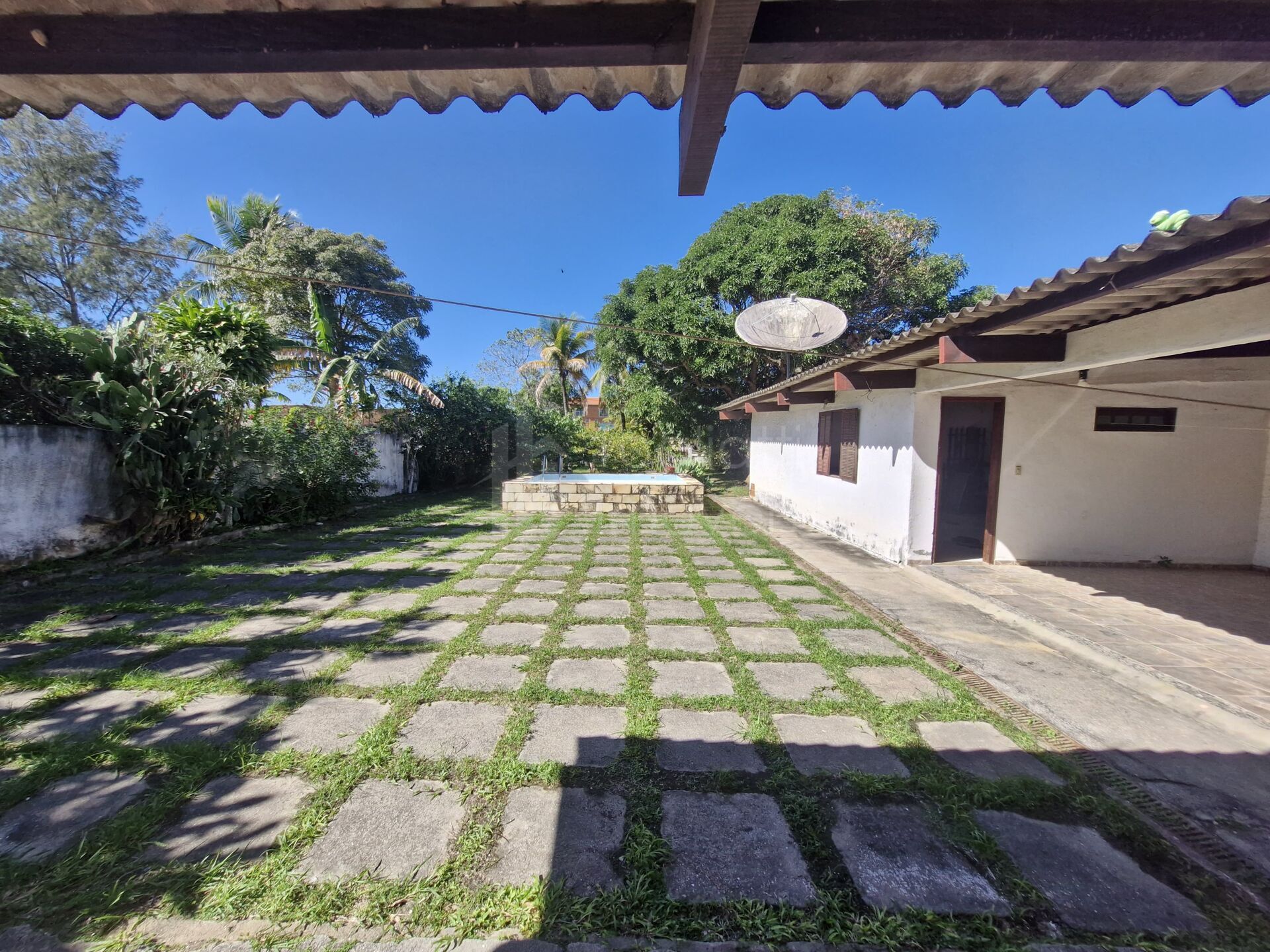 Casa à venda com 4 quartos, 293m² - Foto 2