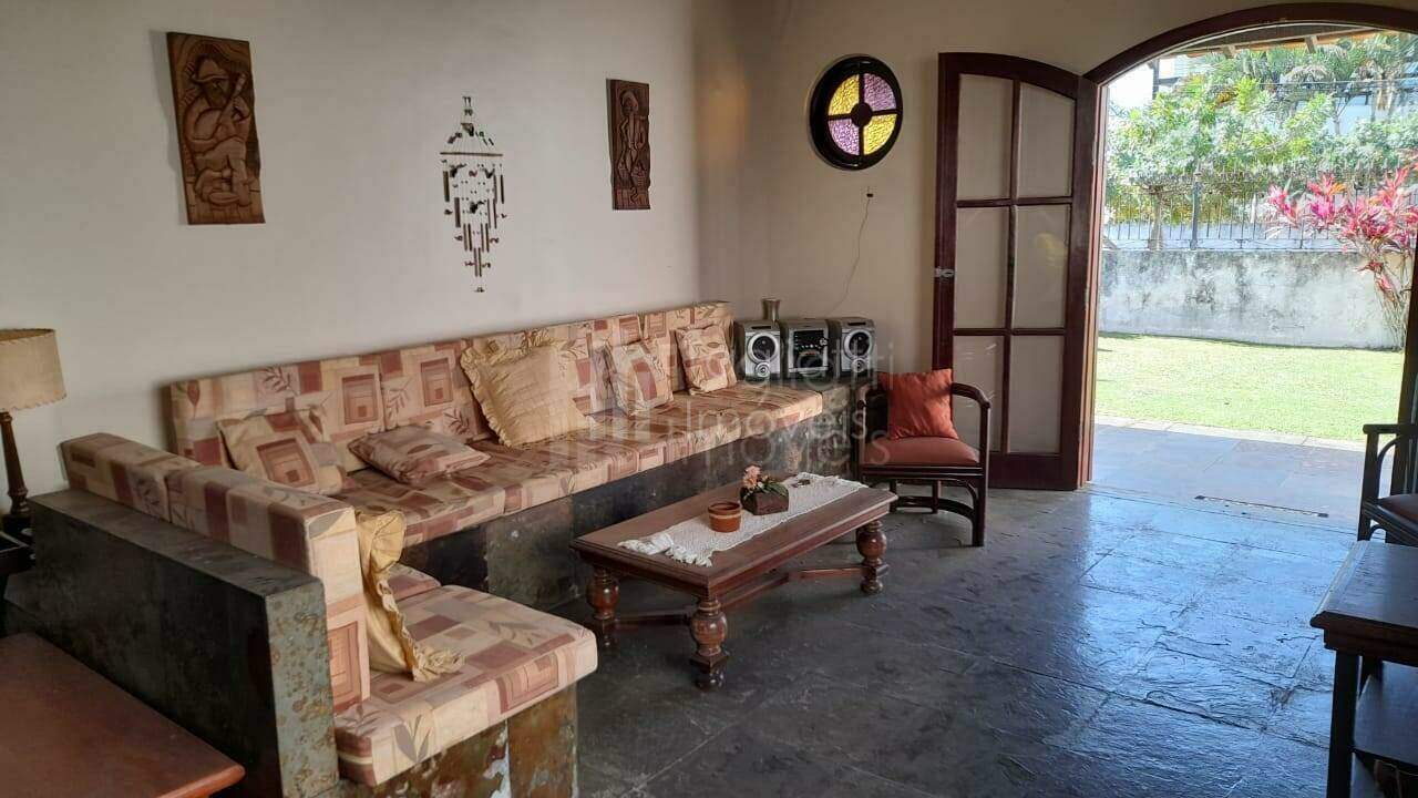 Casa à venda com 4 quartos, 600m² - Foto 39