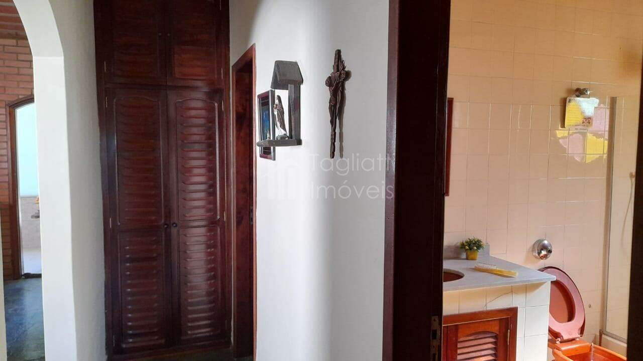 Casa à venda com 4 quartos, 600m² - Foto 29