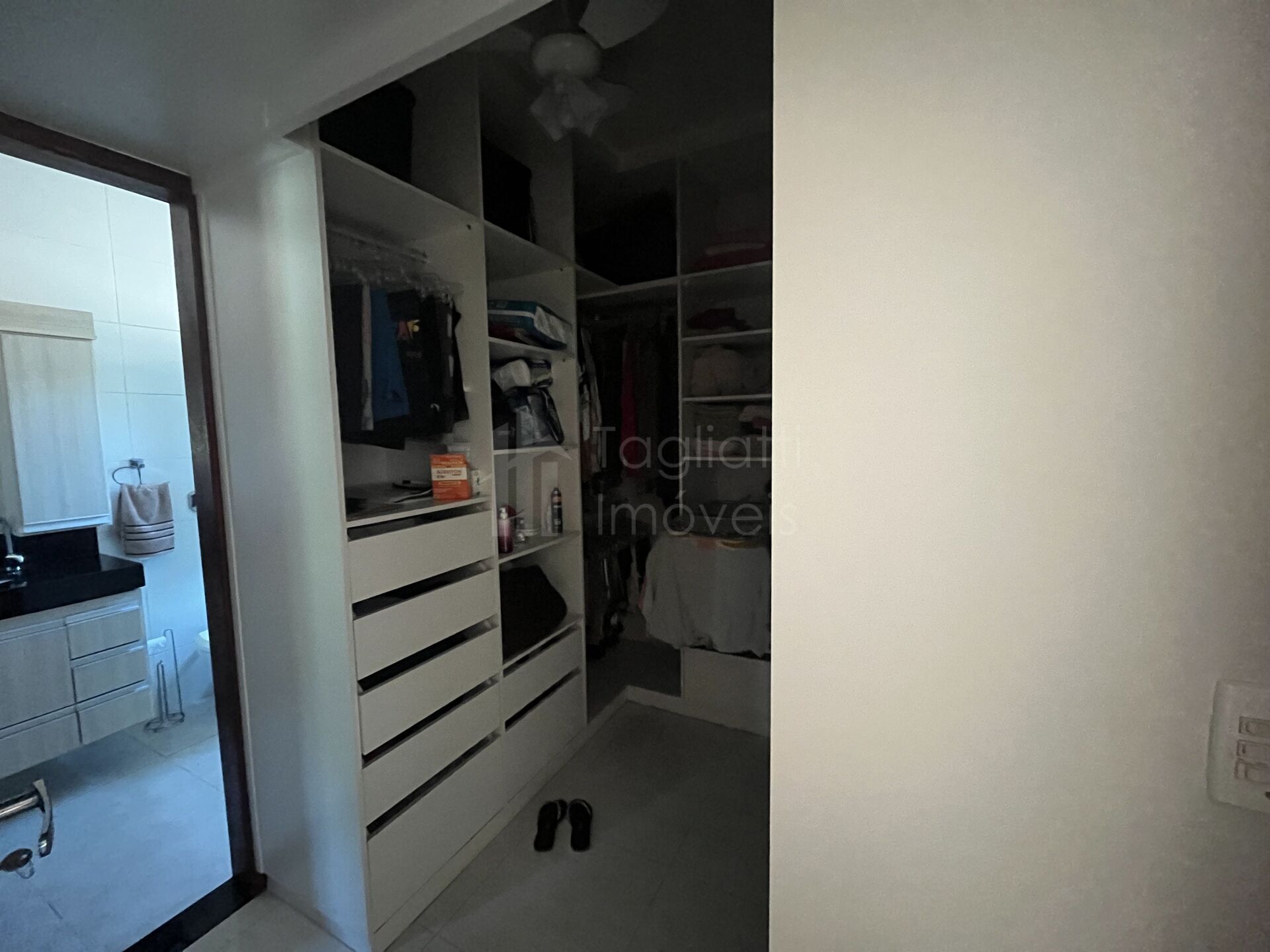 Casa à venda com 3 quartos, 200m² - Foto 13
