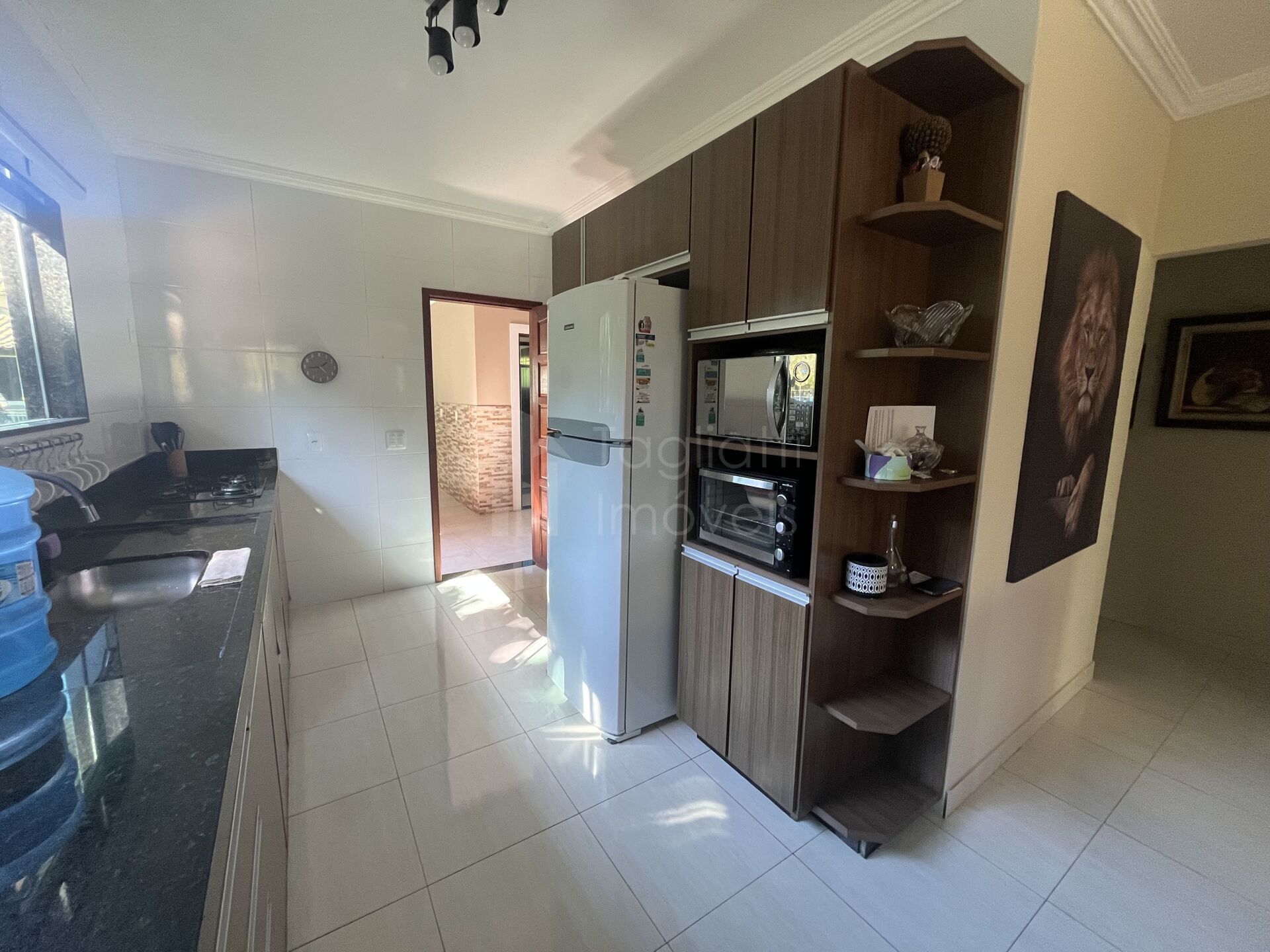 Casa à venda com 3 quartos, 200m² - Foto 6