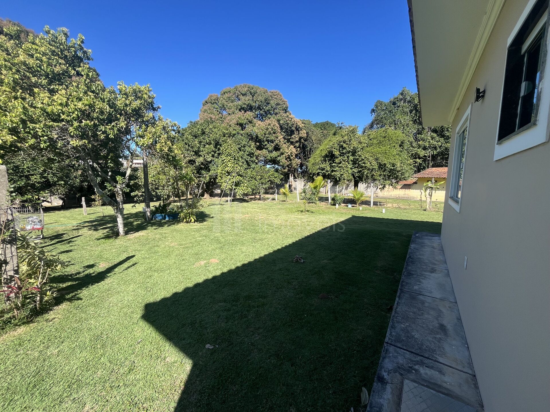 Casa à venda com 3 quartos, 200m² - Foto 15