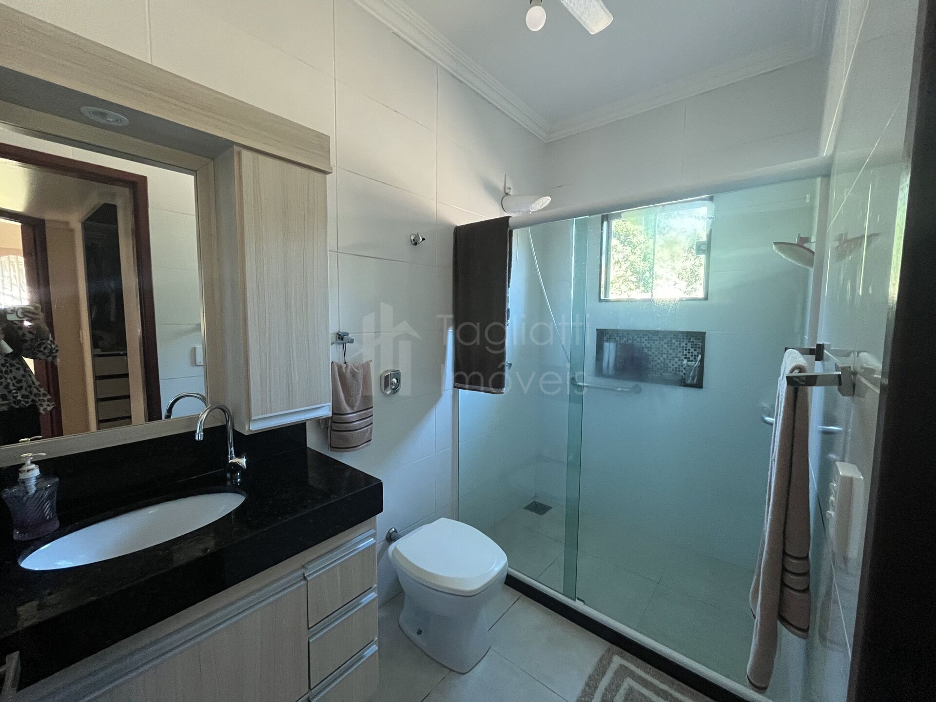 Casa à venda com 3 quartos, 200m² - Foto 12