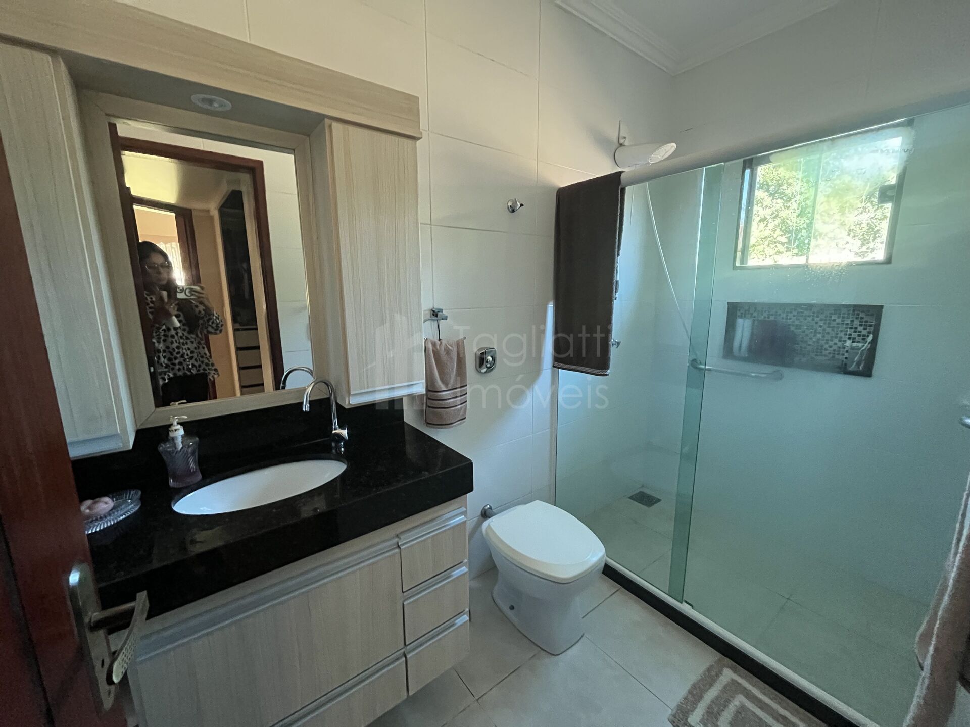 Casa à venda com 3 quartos, 200m² - Foto 11