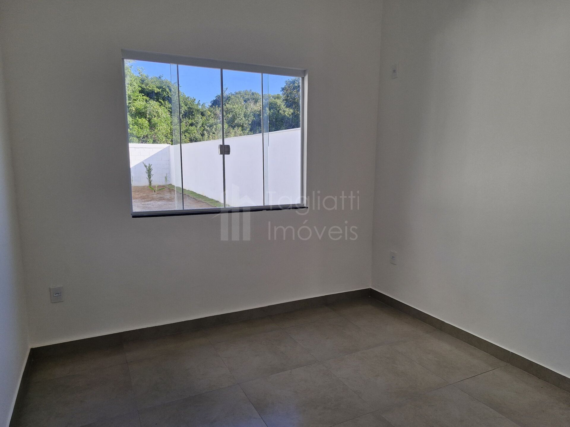 Casa à venda com 2 quartos, 67m² - Foto 10