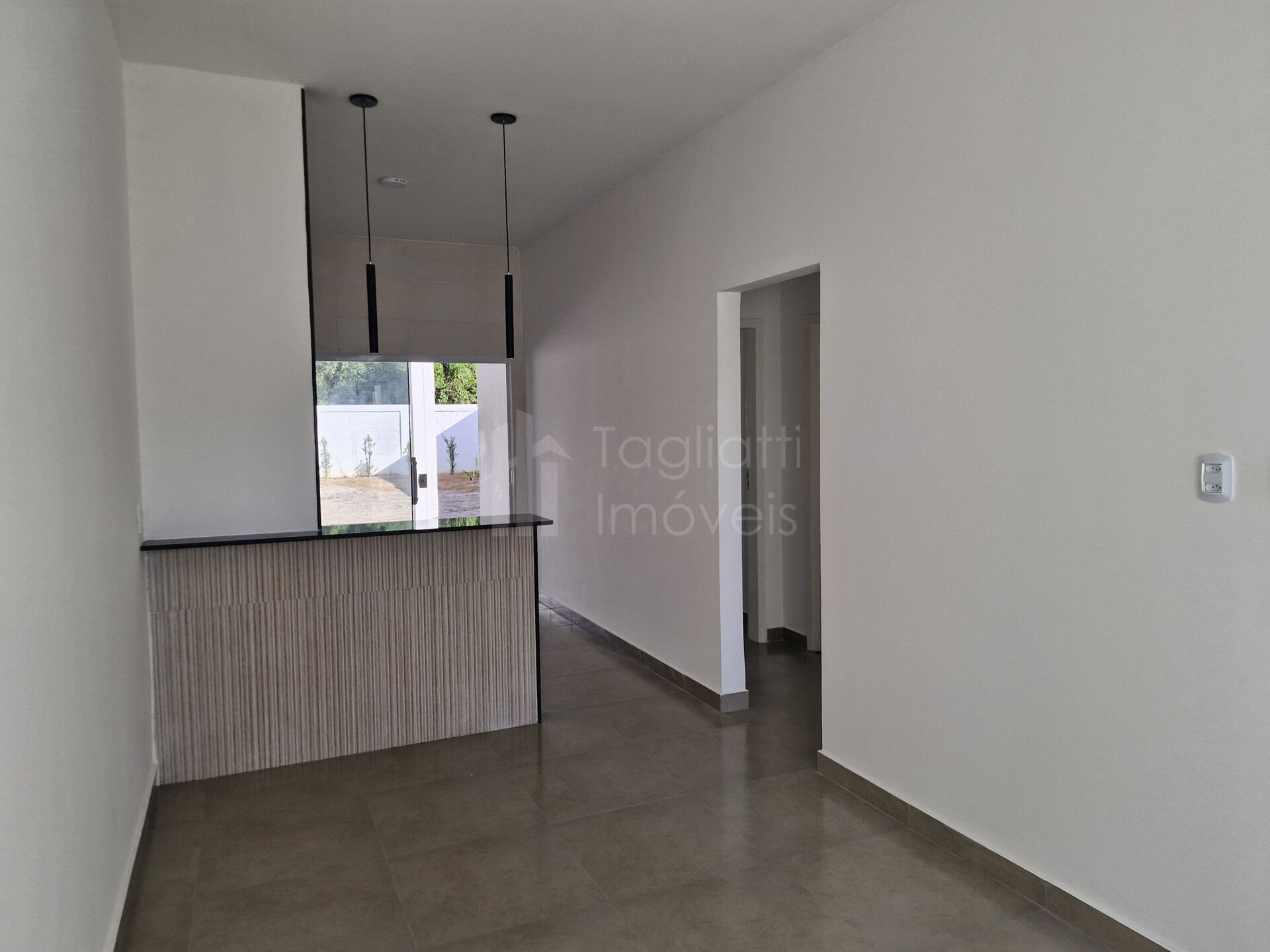 Casa à venda com 2 quartos, 67m² - Foto 4
