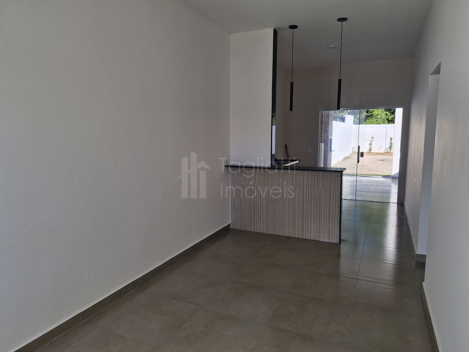 Casa à venda com 2 quartos, 67m² - Foto 3