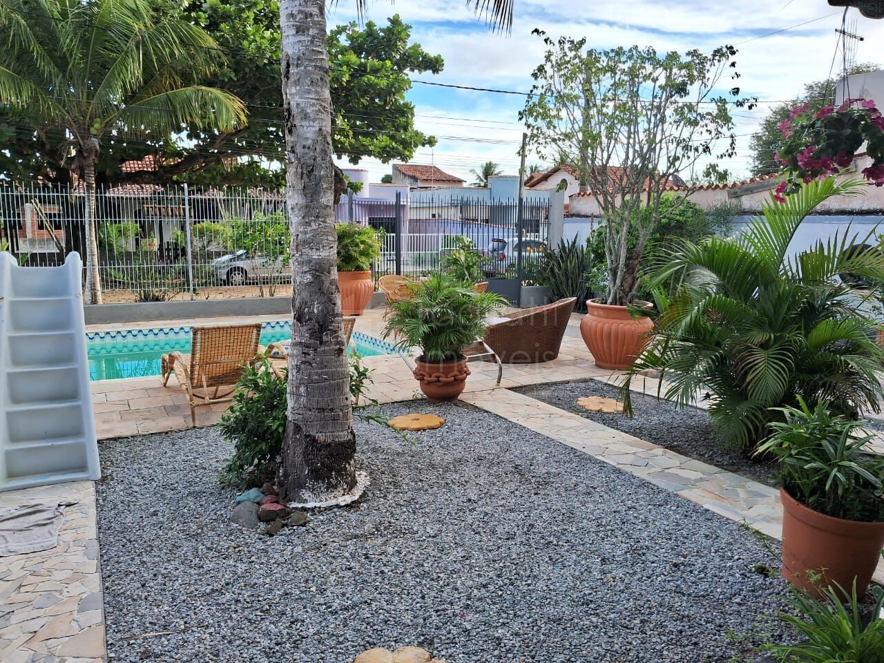 Casa à venda com 6 quartos, 200m² - Foto 26