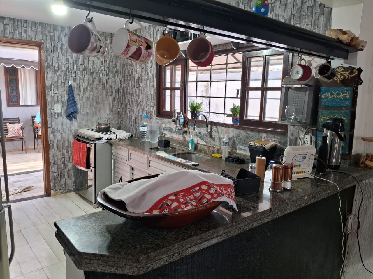 Casa à venda com 6 quartos, 200m² - Foto 10