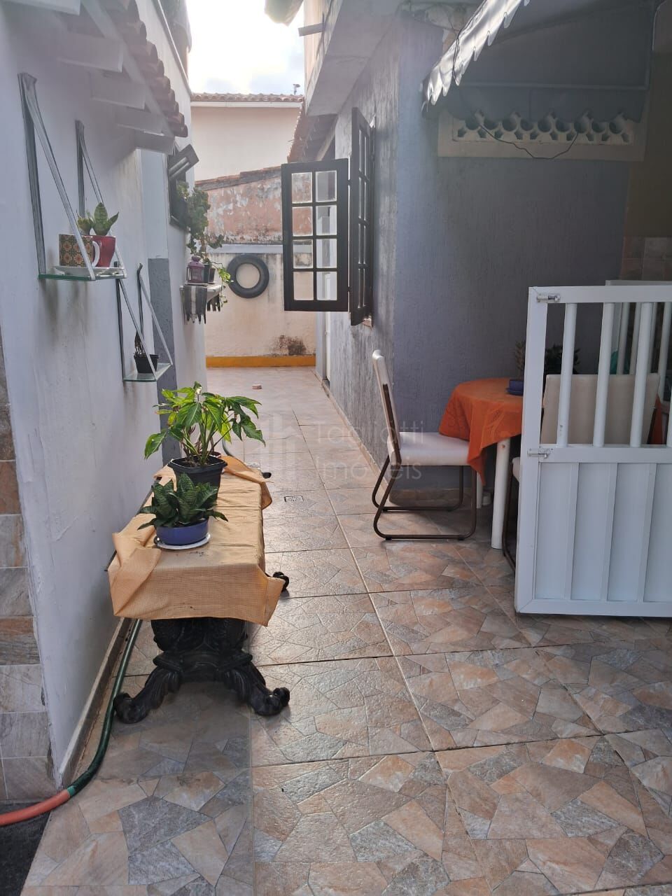 Casa à venda com 6 quartos, 200m² - Foto 28