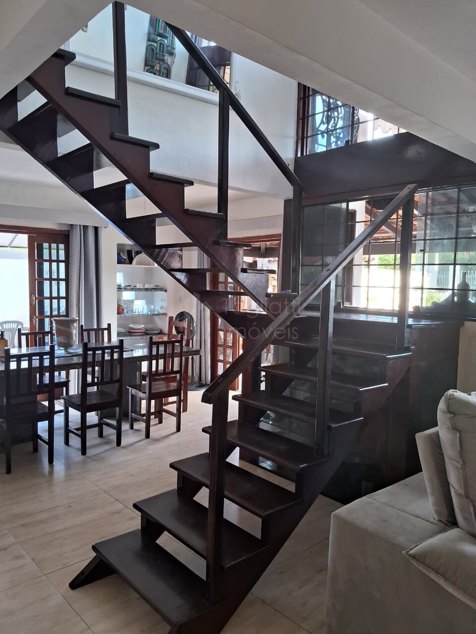 Casa à venda com 6 quartos, 200m² - Foto 7