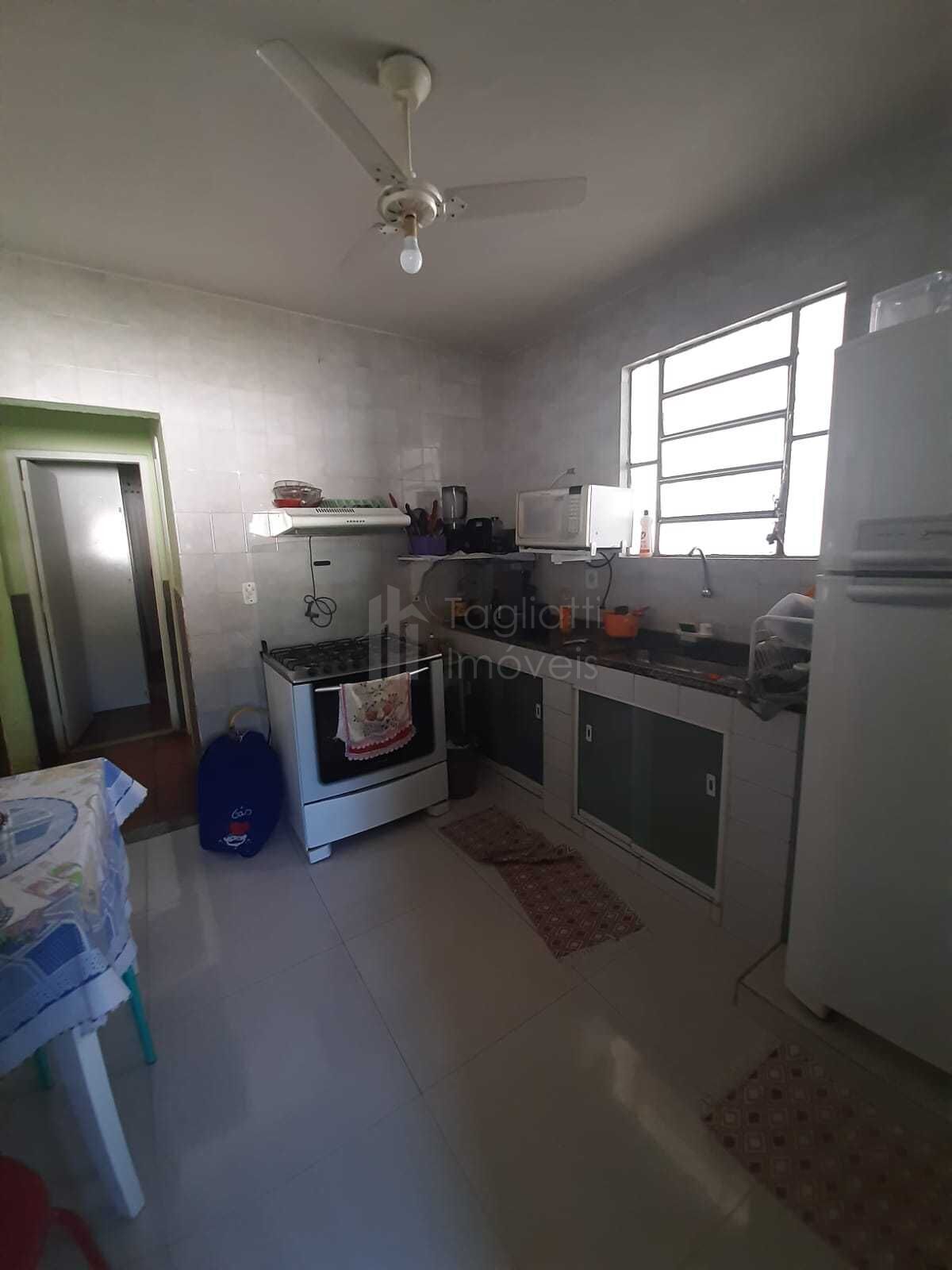 Casa à venda com 2 quartos, 100m² - Foto 8