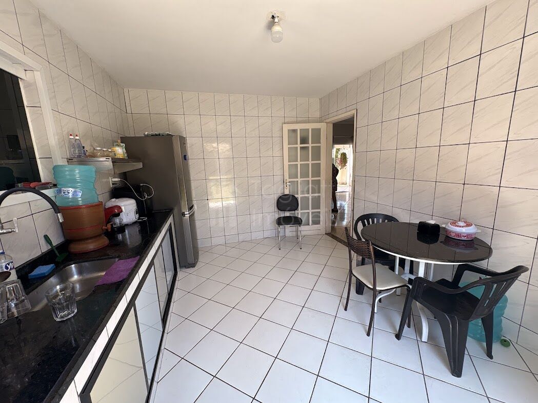 Casa, 4 quartos, 220 m² - Foto 9