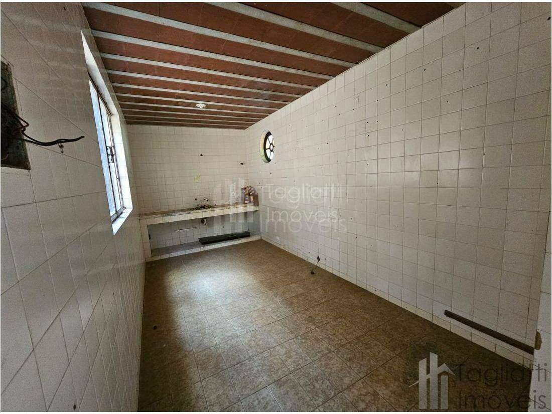 Casa à venda com 3 quartos, 160m² - Foto 3