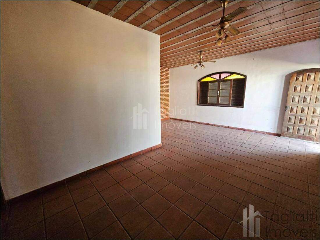 Casa à venda com 3 quartos, 160m² - Foto 7