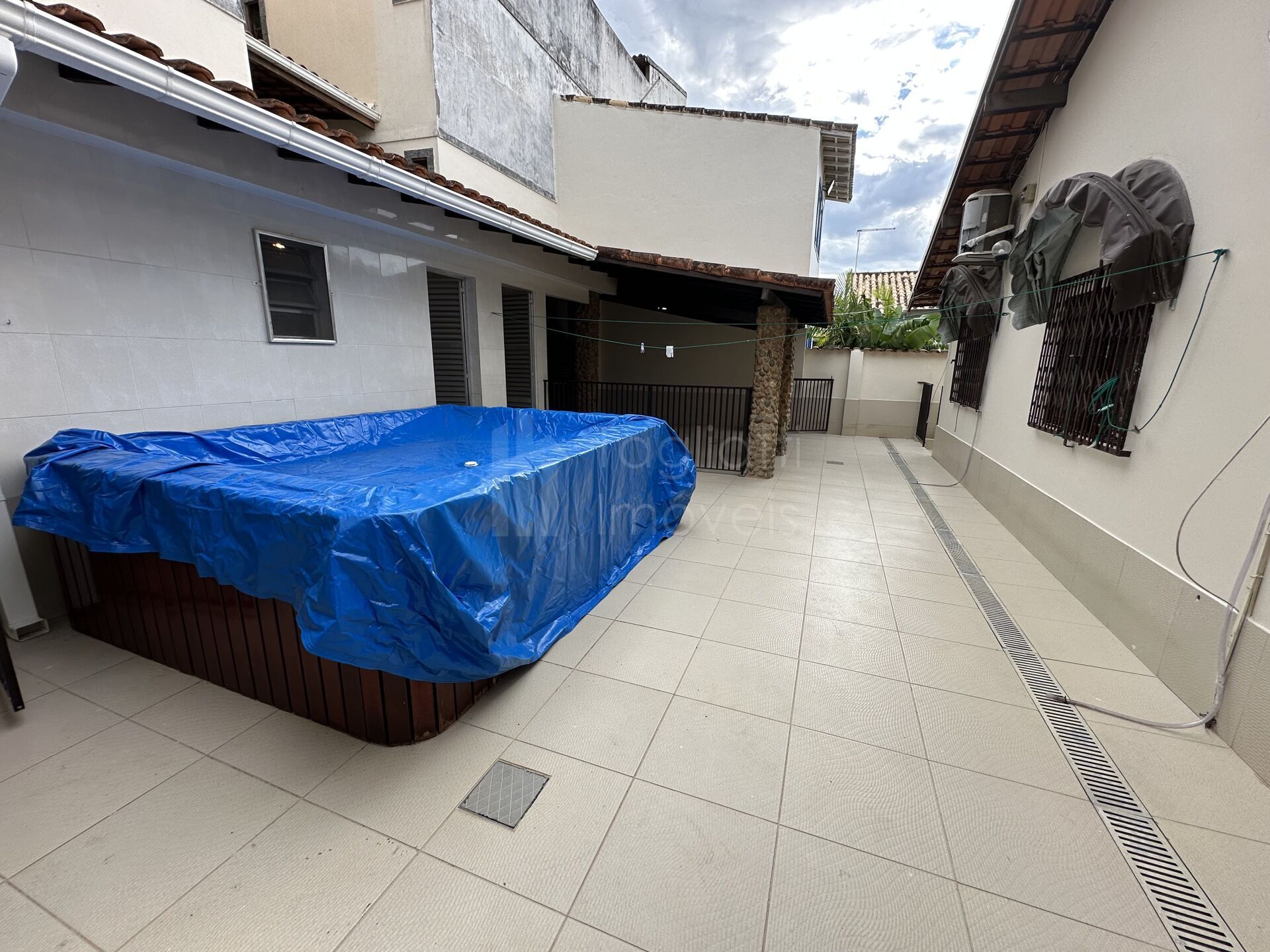 Casa para alugar com 4 quartos, 227m² - Foto 17