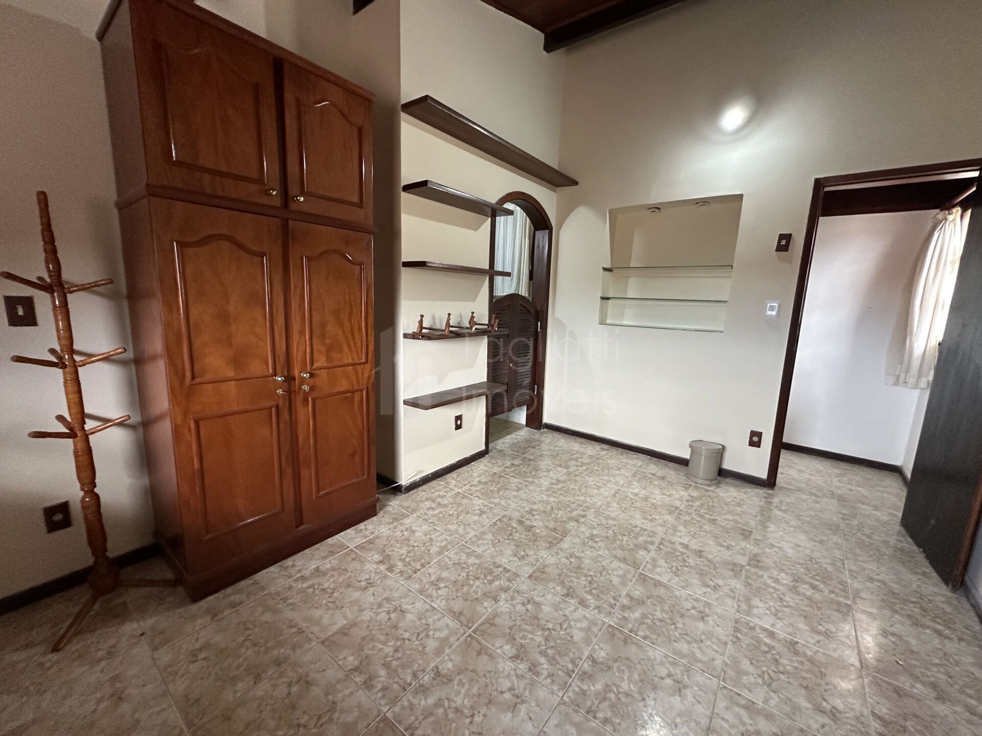 Casa para alugar com 4 quartos, 227m² - Foto 27