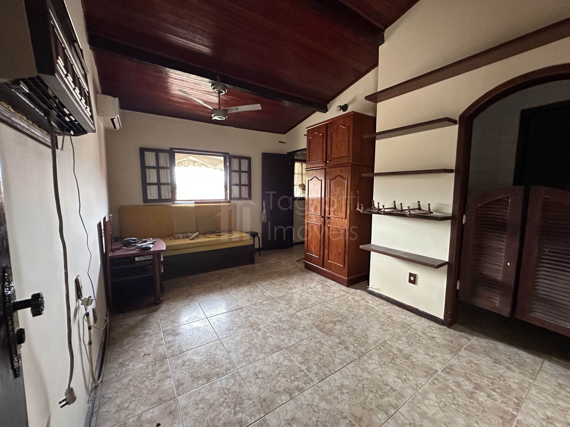 Casa para alugar com 4 quartos, 227m² - Foto 26