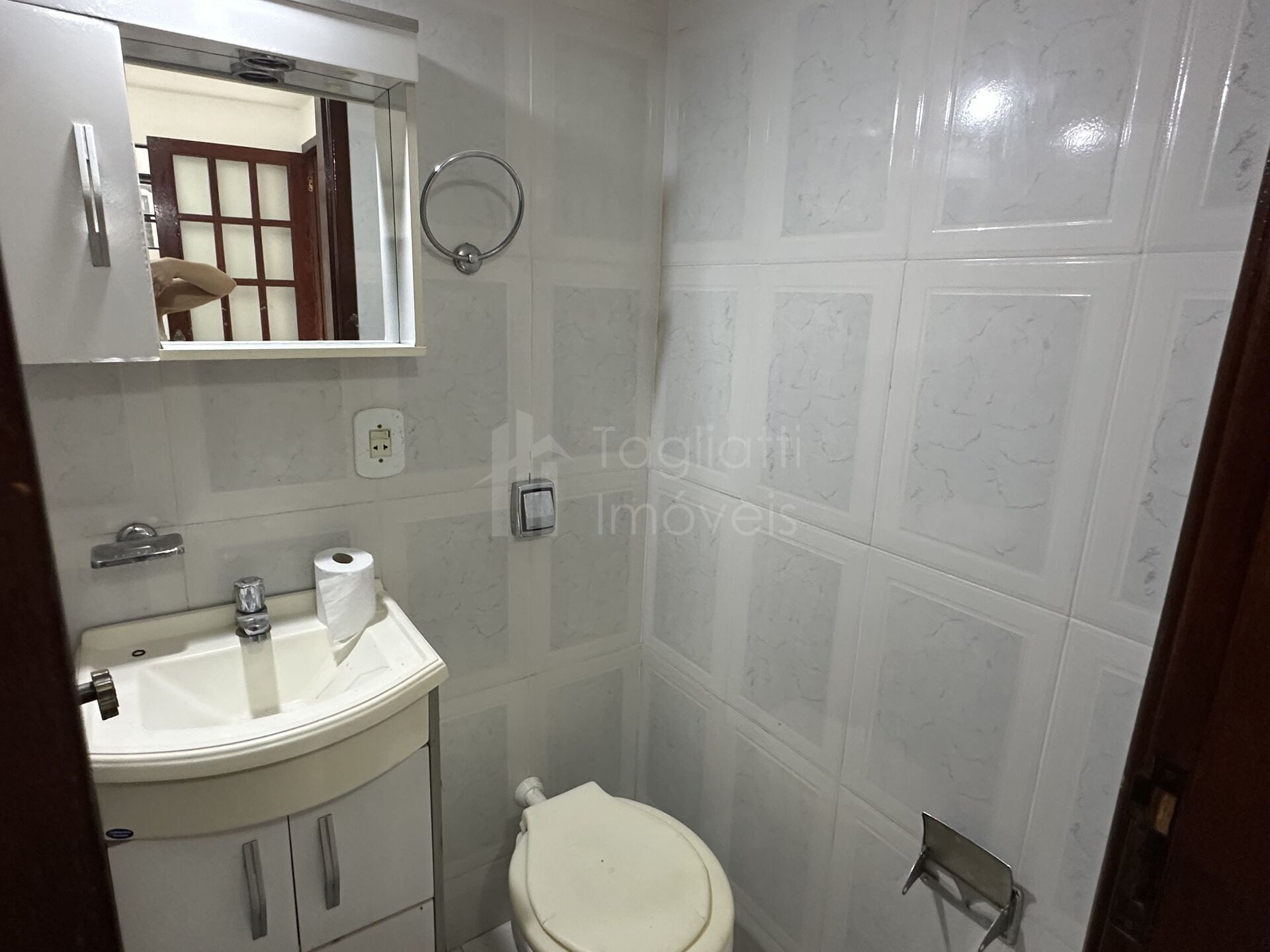 Casa para alugar com 4 quartos, 227m² - Foto 9