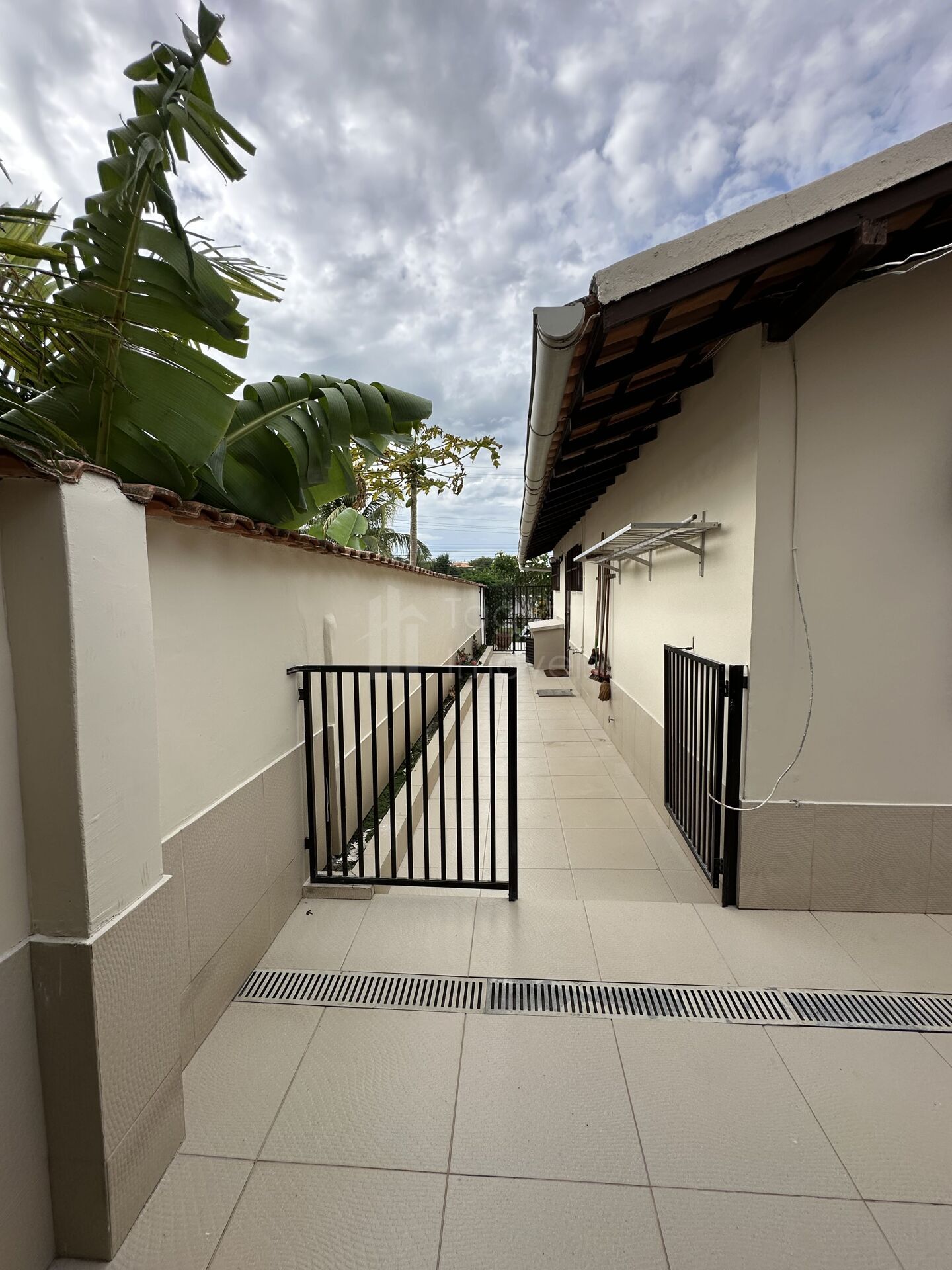 Casa para alugar com 4 quartos, 227m² - Foto 23