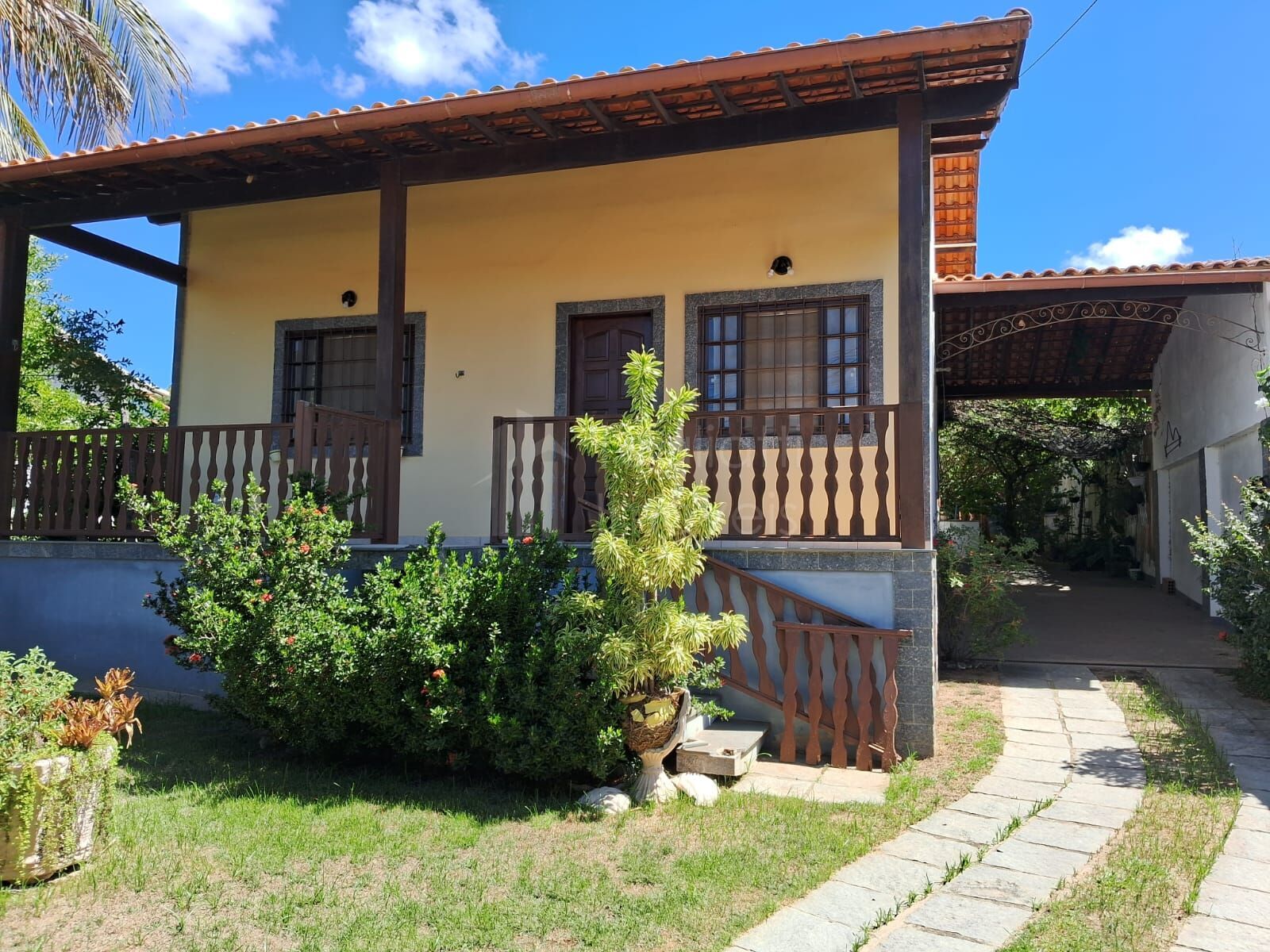 Casa à venda com 2 quartos, 159m² - Foto 1